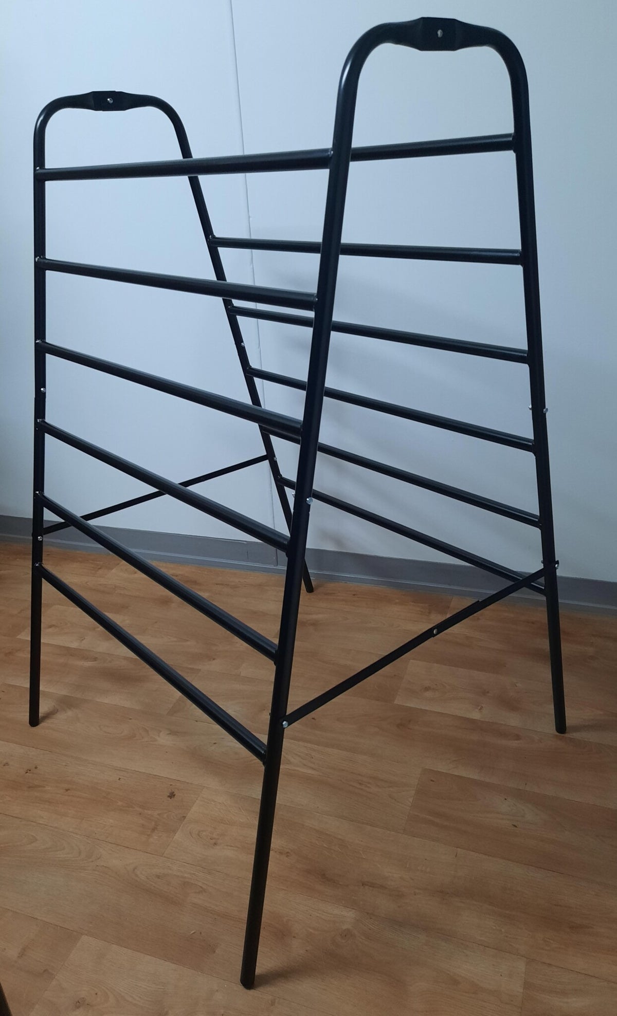 FOLDABLE PAD RACK