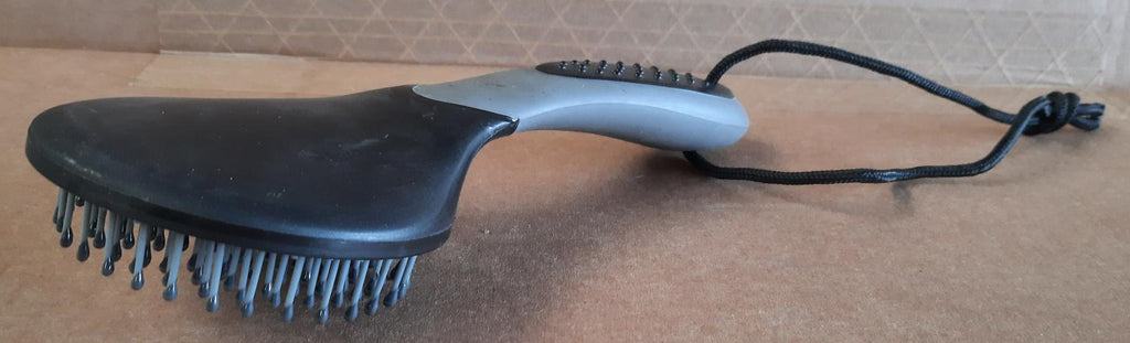 Round mane comb