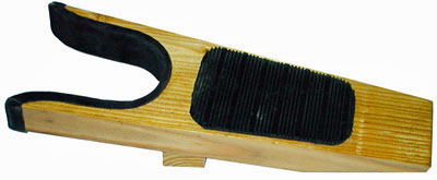 Wooden laars jack