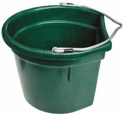 Plastic bucket