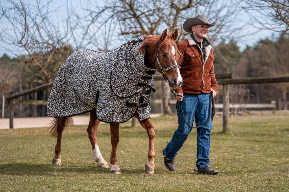 AlpenPad – Fleece Horsecooler / fleecedeken met halsstuk Leo