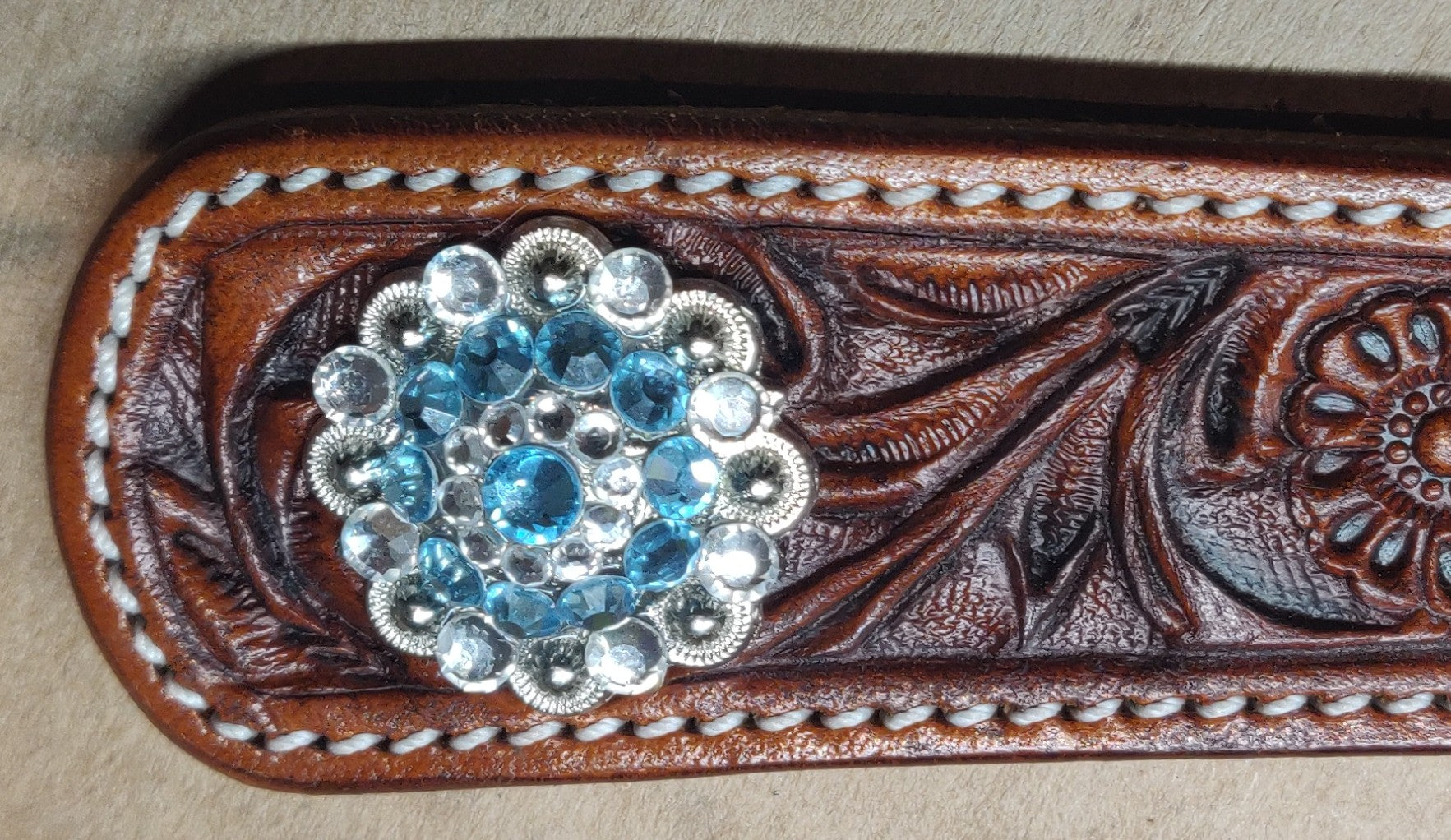 RHINESTONE concho