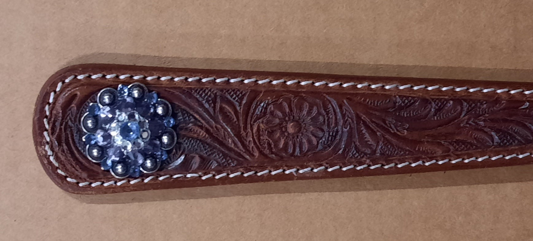 RHINESTONE concho