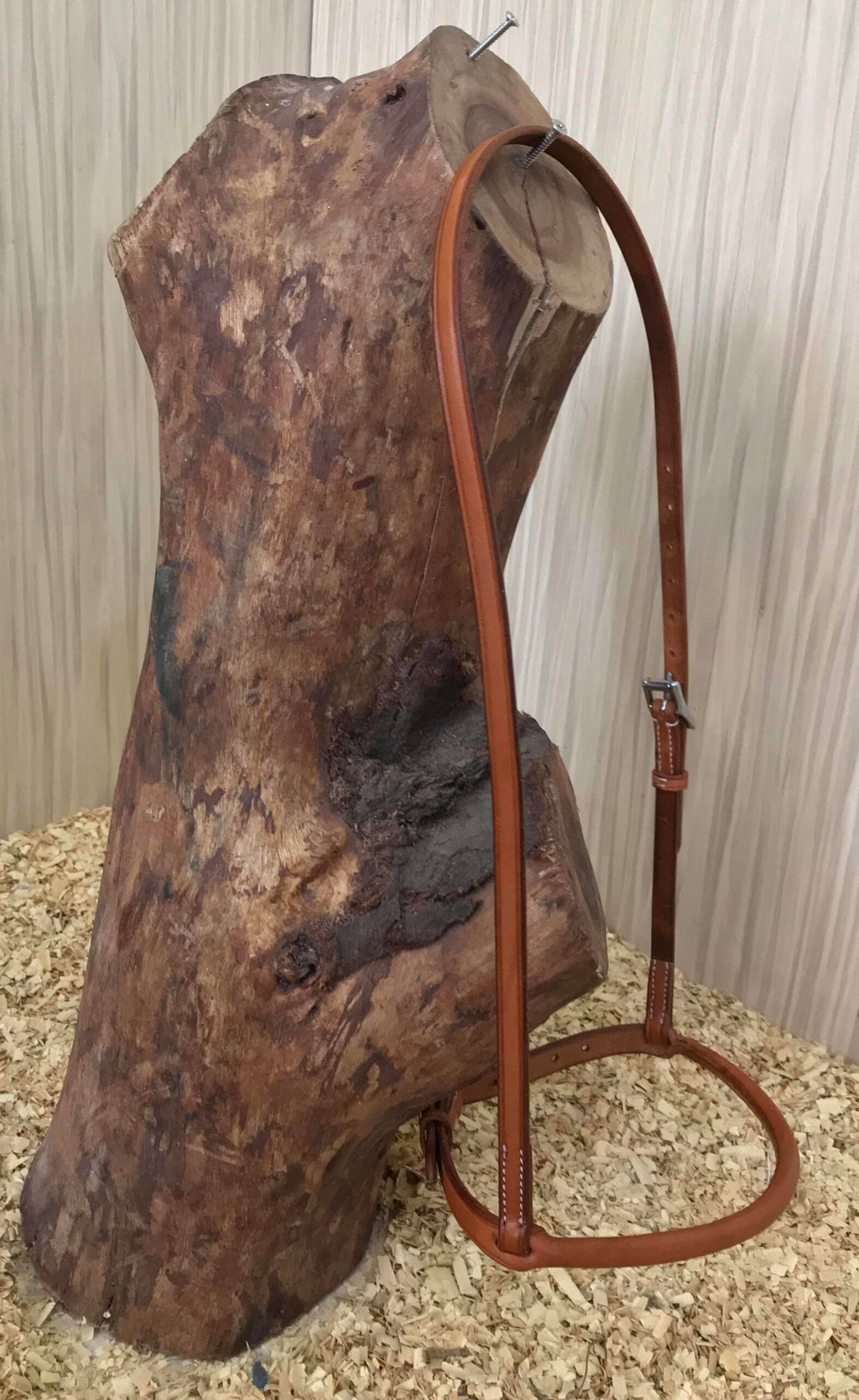 Drop nose band