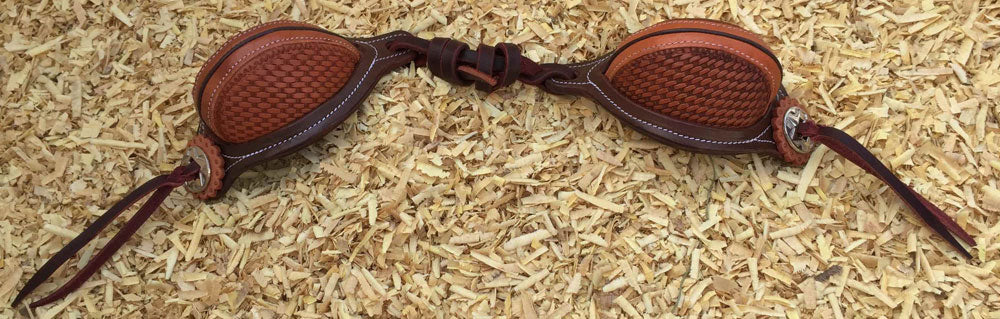 Leder bucking rolls