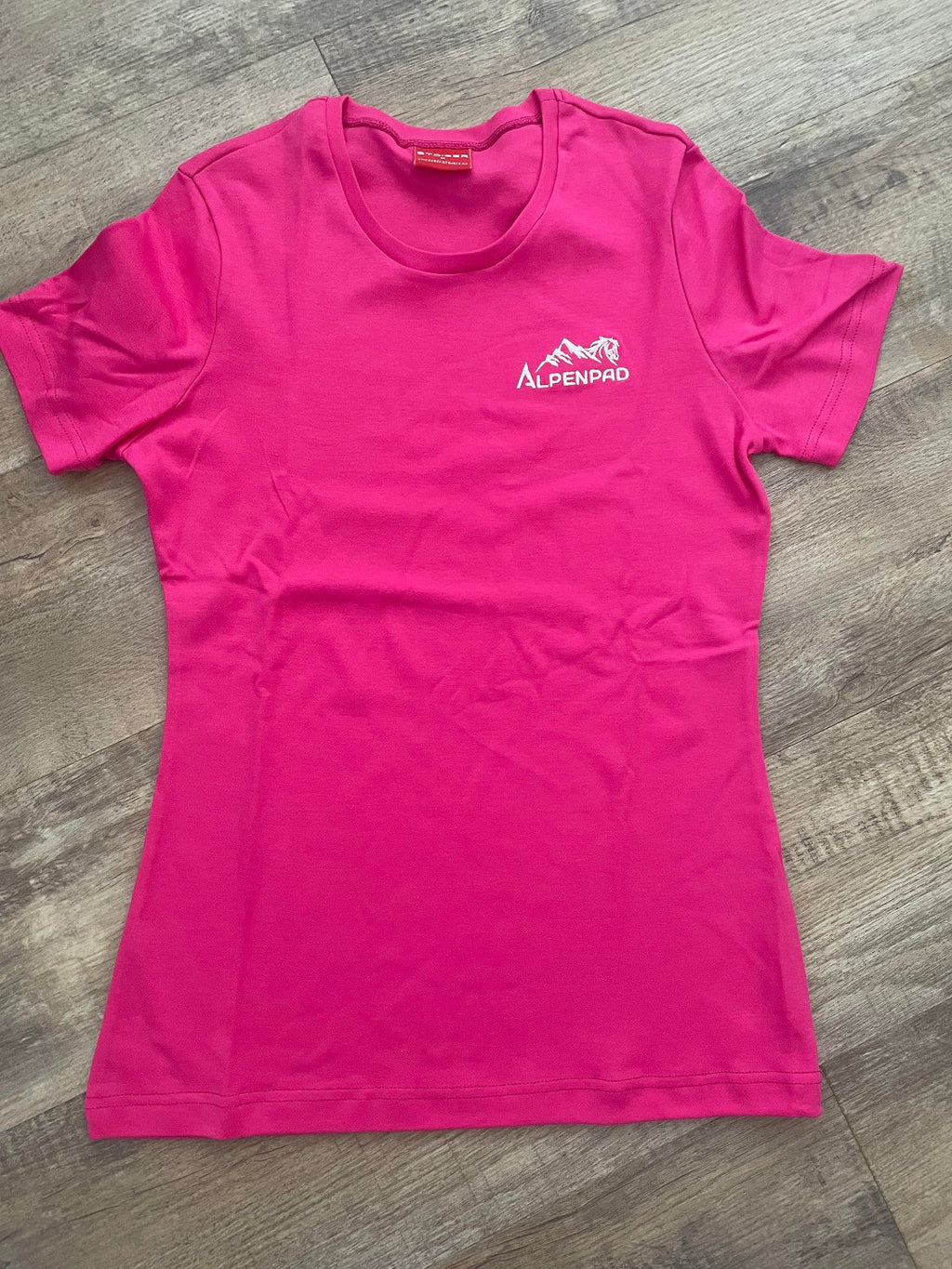 AlpenPad – Geborduurd katoenen shirt – Pink / L, XL, 2XL