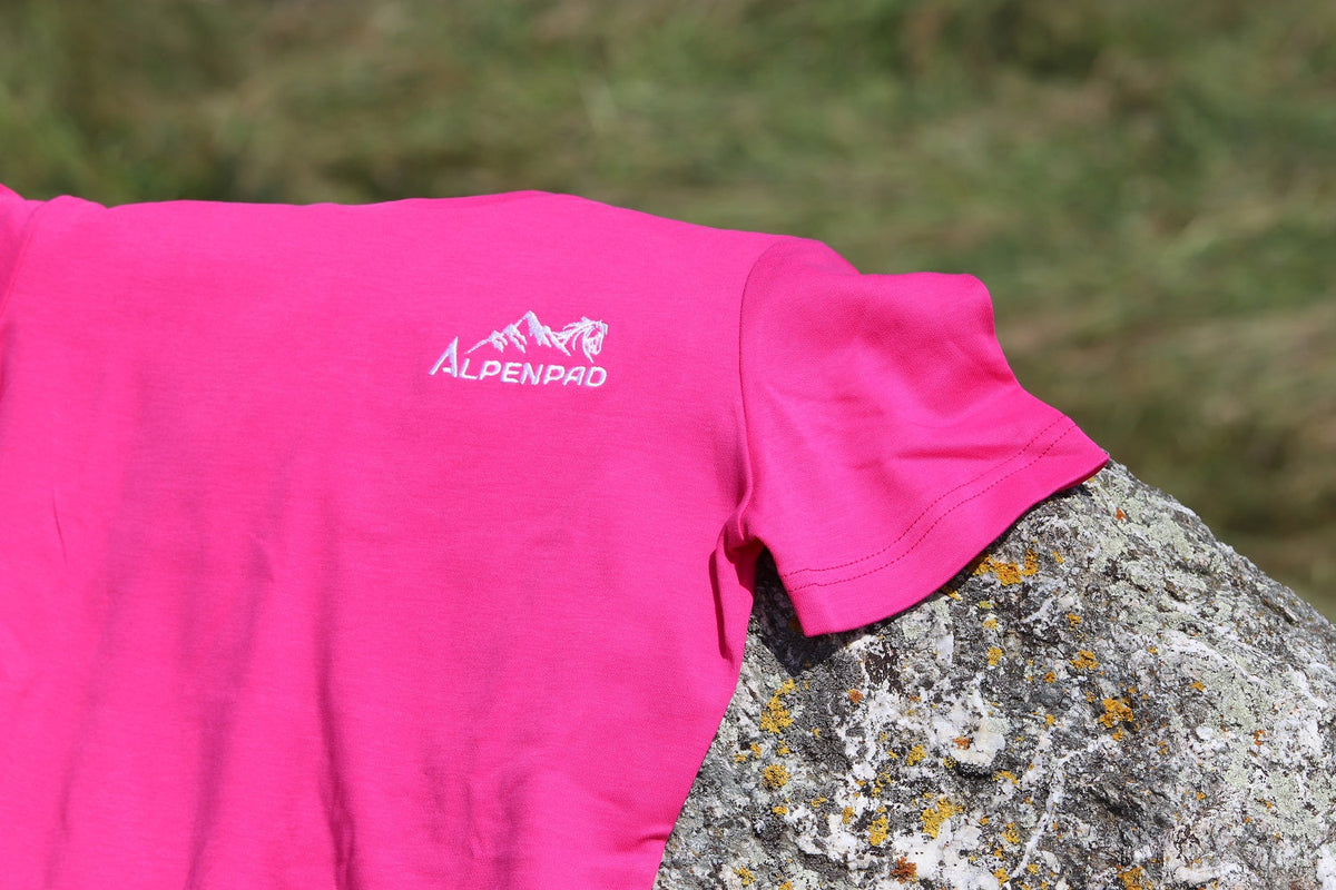 AlpenPad – Geborduurd katoenen shirt – Pink / L, XL, 2XL