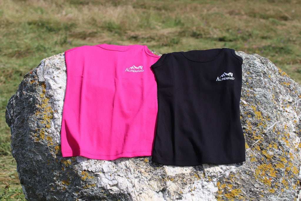 AlpenPad – Geborduurd Baumwoll Top – Pink