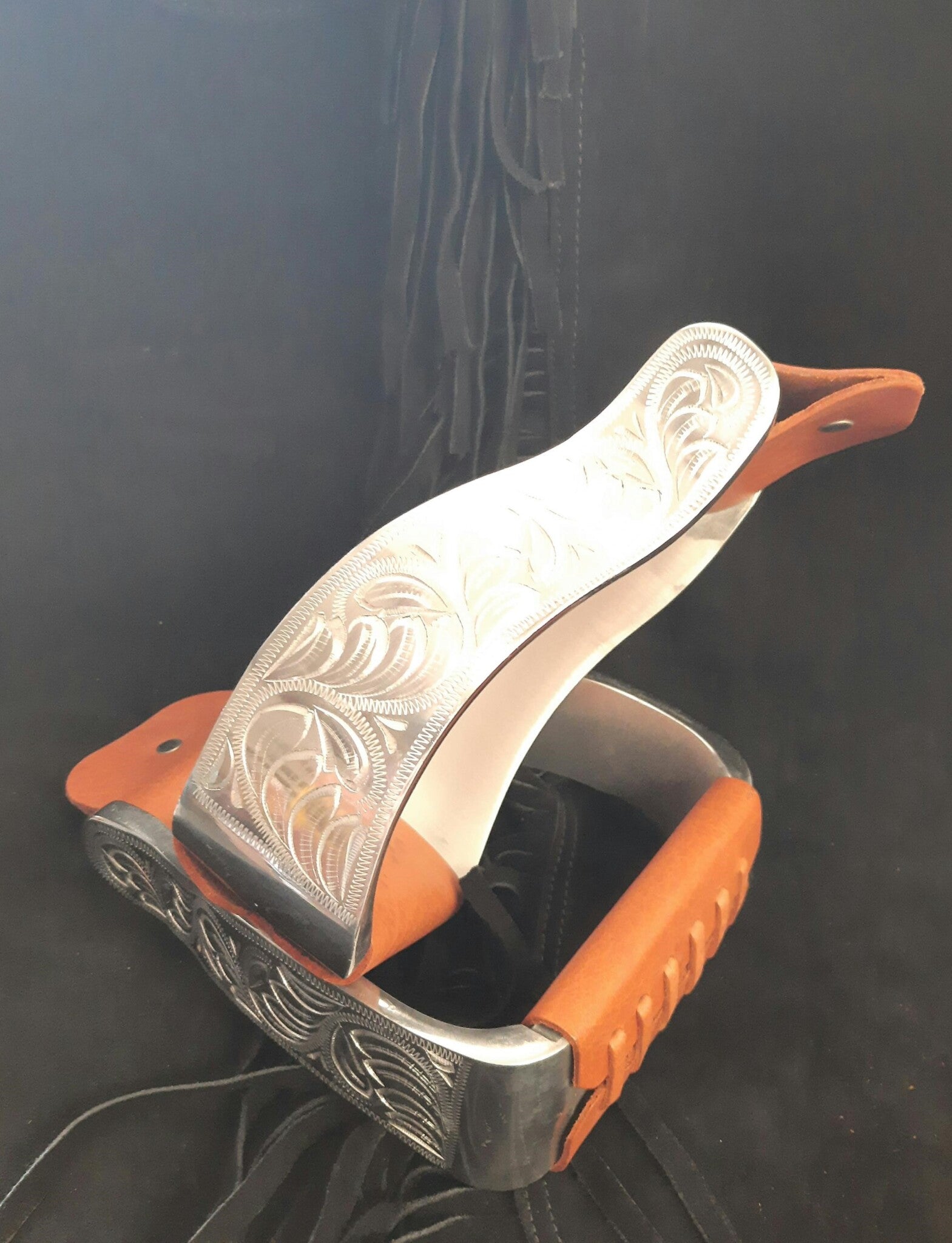 Aluminum curved engraved stijgbeugels