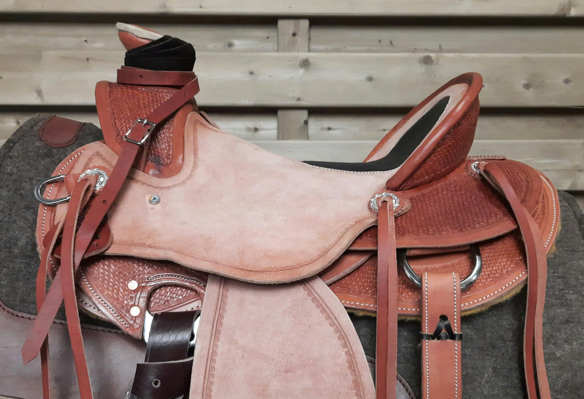 Wade saddle