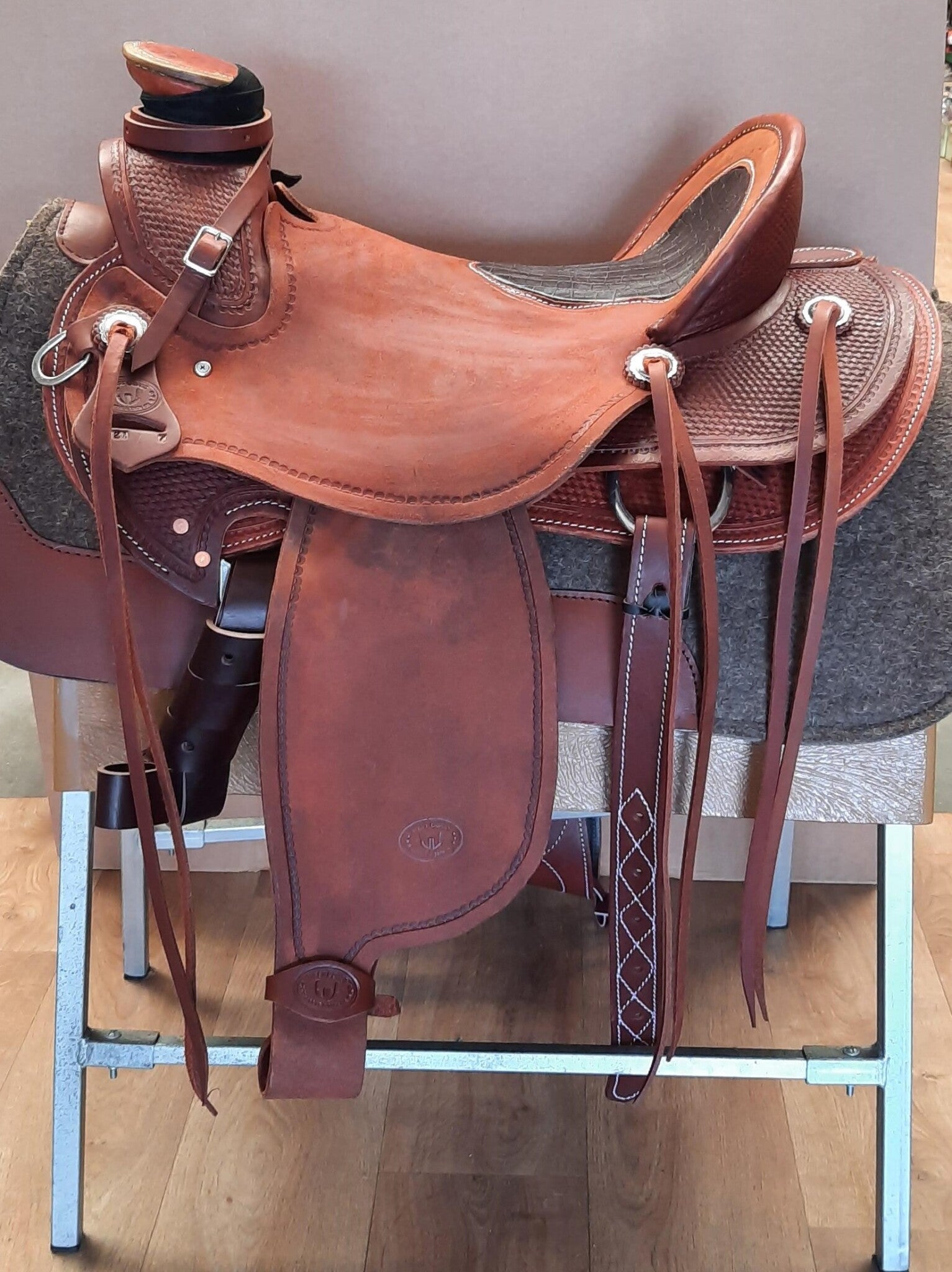 Wade saddle